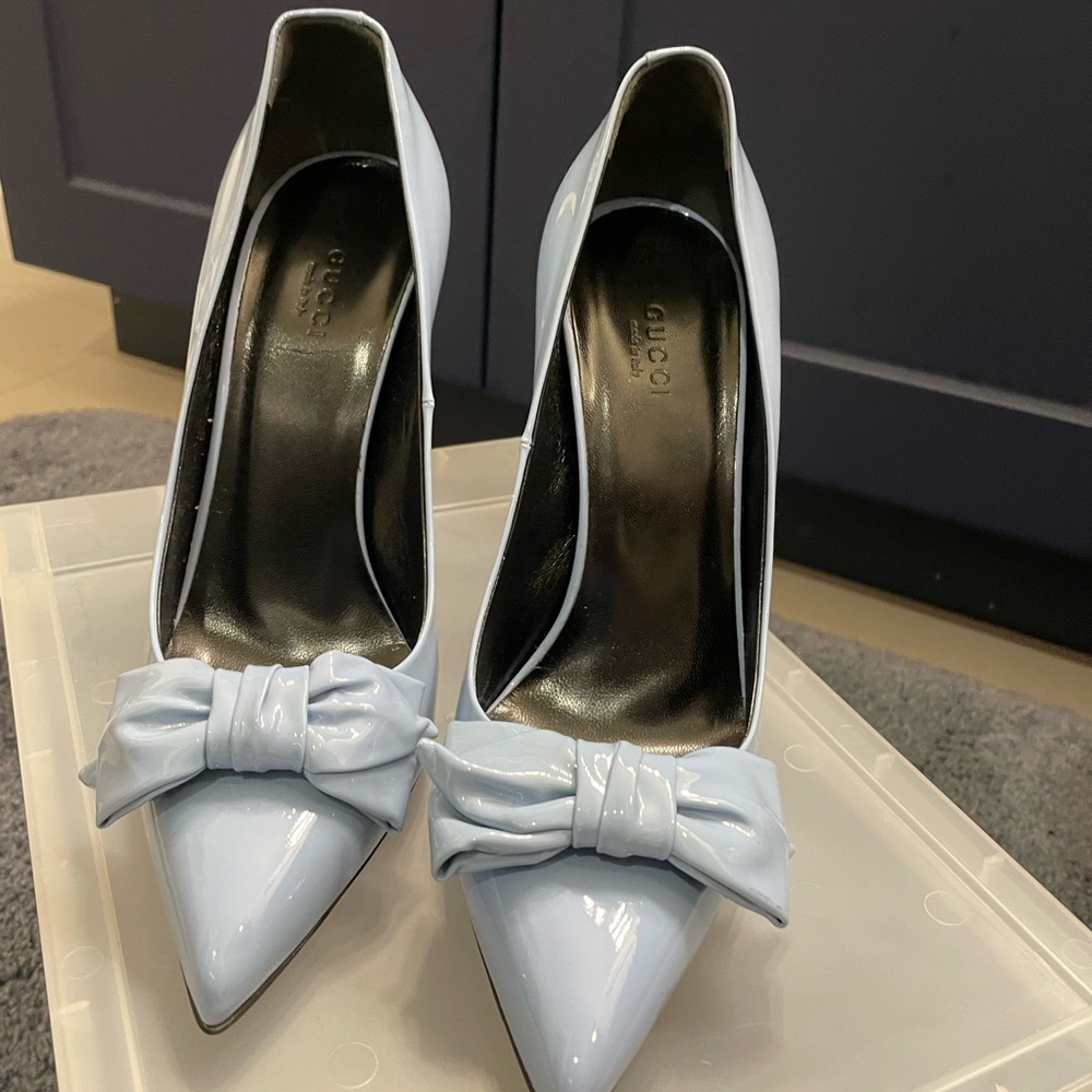 Gucci pumps with bow - light blue patent leather Size 38